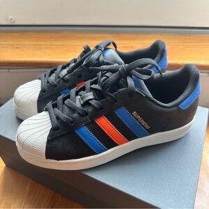 Adidas superstar brand new no box youth sneakers size 5